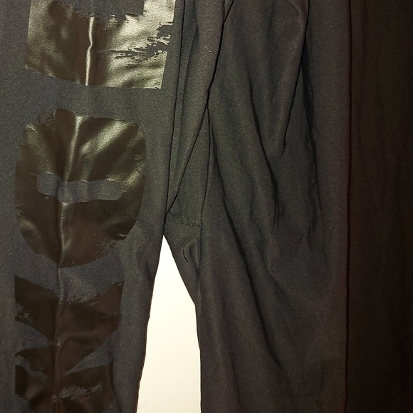 Nola Black Athletic Wear Pull Over With Pockets - Picture 9 of 10